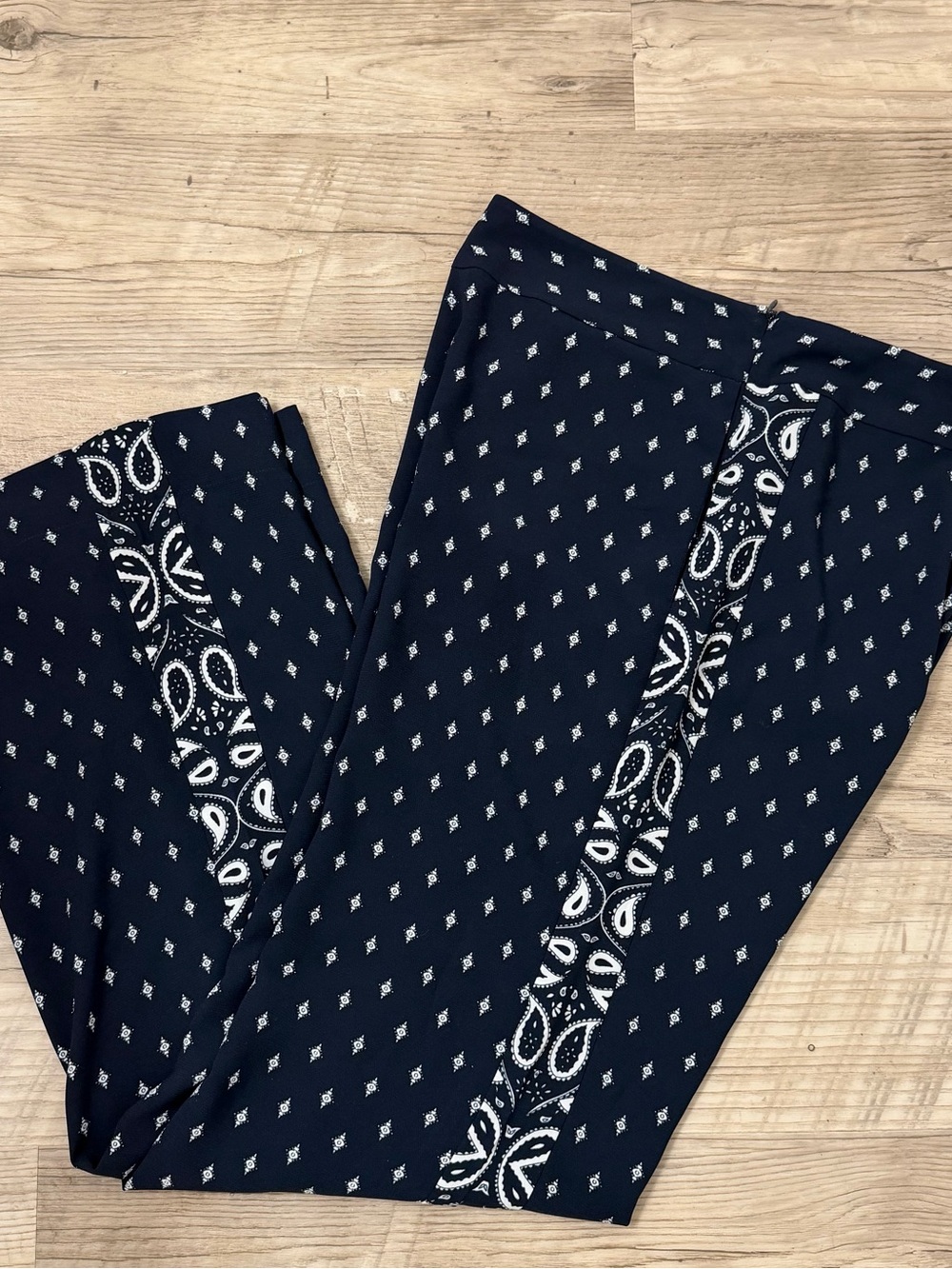Cabi 5176 Track Star Paisley Navy Wide Leg Pants